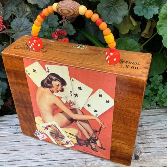 Vintage pinup girl rockabilly cigarbox purse - Picture 2 of 12